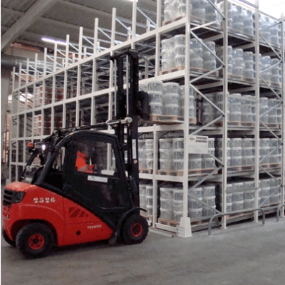 Rafturi pentru flux FIFO